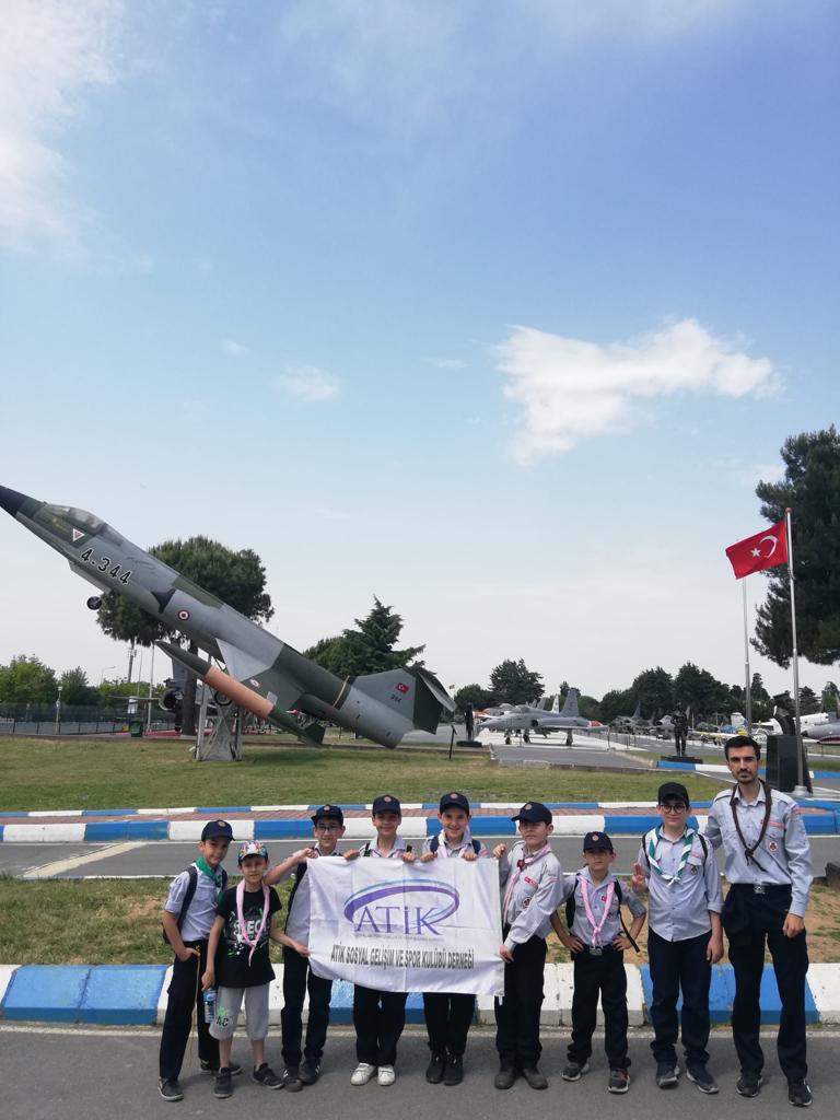 atiksporresmi's tweet photo. Ertuğrul Gazi İzci Ünitesi İzcileri ,
İstanbul Hava Kuvvetleri Müzesi ve Panorama 1453 Müzesi gezisini gerçekleştirdi.

#Atikder #izci #tif #1453 #ertuğrulghazi #panaroma https://t.co/tHQU7wzwfy