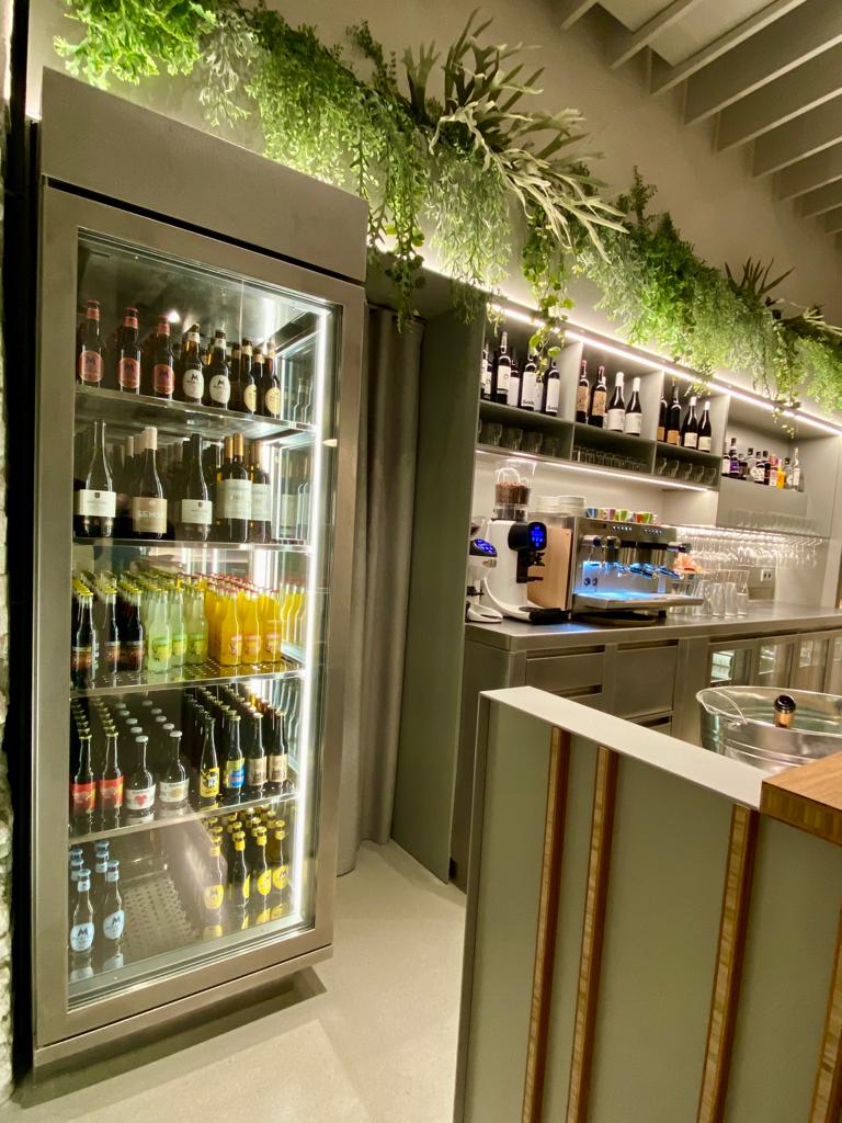 randstech's tweet photo. CA / Inaugurada la barra del nou projecte al barri vell de #Girona, La Fonda d'@ElFomentGirona i ben aviat el #restaurant!
#randstech #randstechprojects #kitchendesign #restaurante #kitchen https://t.co/CzXrp8wgr2