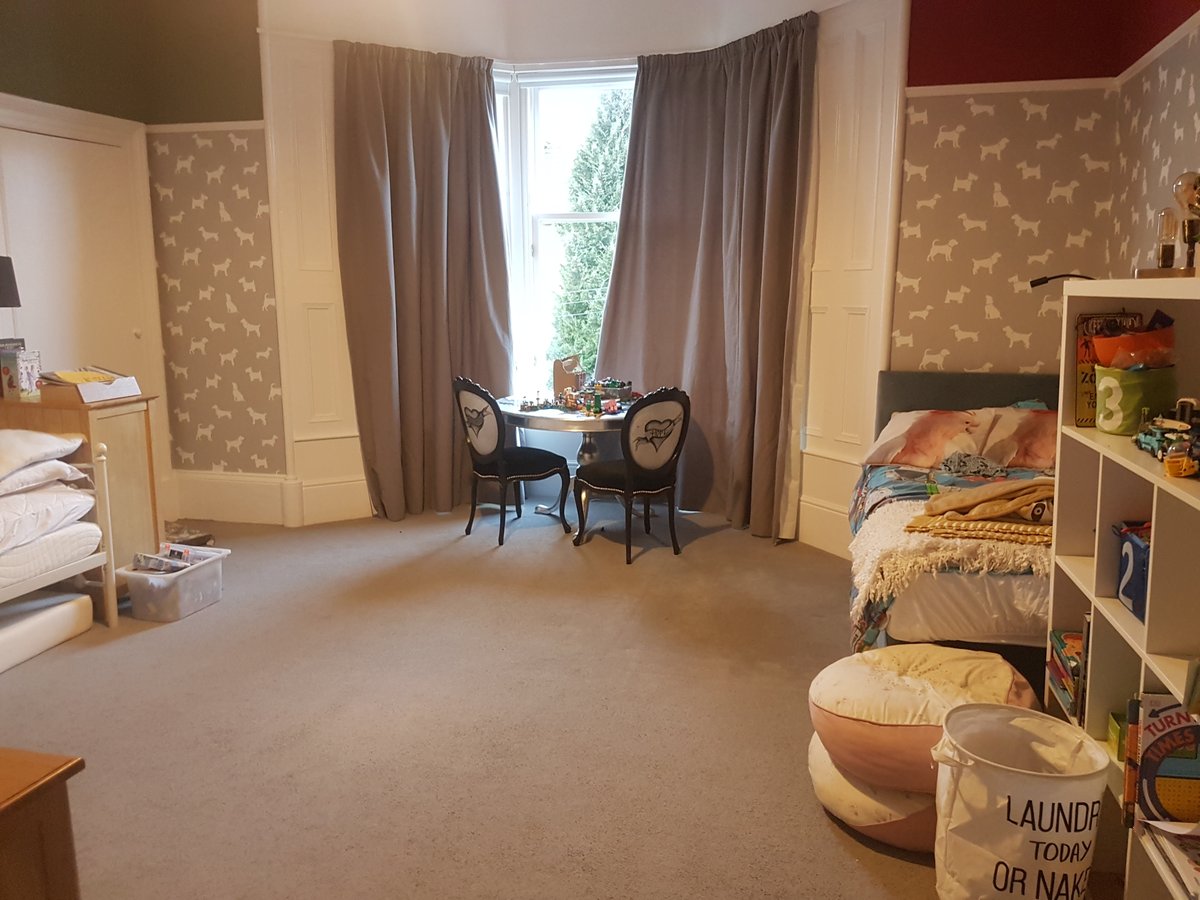optimusdecor's tweet photo. From ceiling to floor we can transform any room, big or small.

#optimusdecorating #wallpaper #painting #interiordecor #interiordecorating https://t.co/DXlMKqrT8G