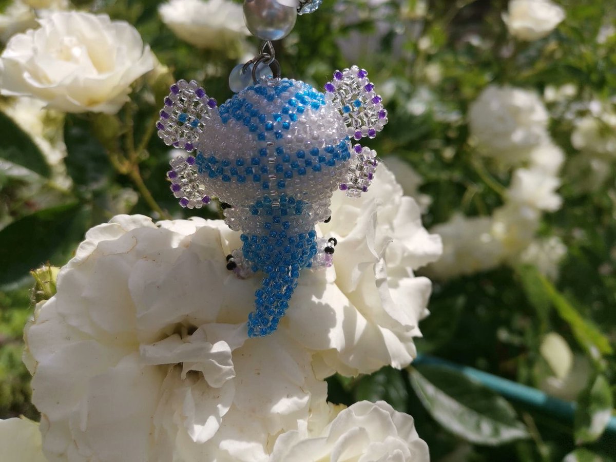Hell_arred's tweet photo. The next spring dragon is a Blue Rose. 
Probably, while it's my favorite)

#handmade #beads #beading #Flowers #dragons #Dragon https://t.co/HPBB9qjvHU