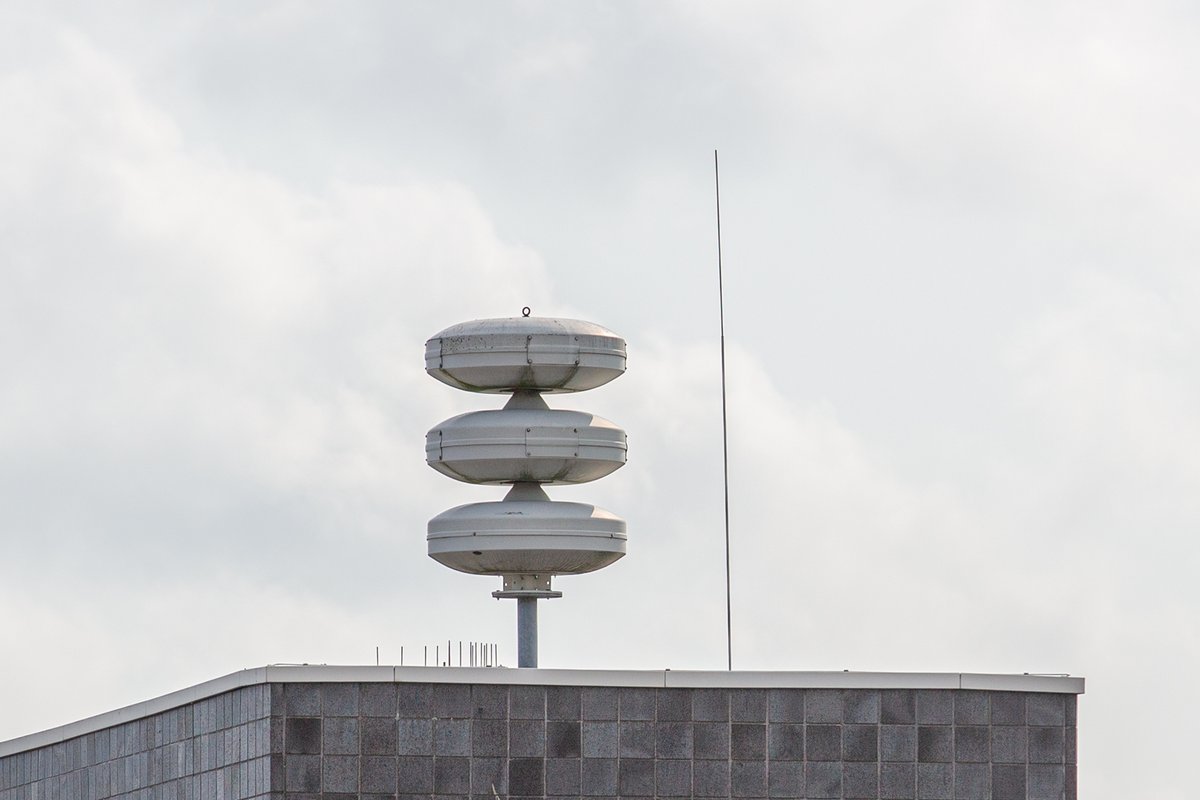 crisisGM's tweet image. ⚠️ Let op! Vandaag gaat de sirene NIET af vanwege Pinksteren. 

#brandweergm #sirenes #eerstemaandagvandemaand