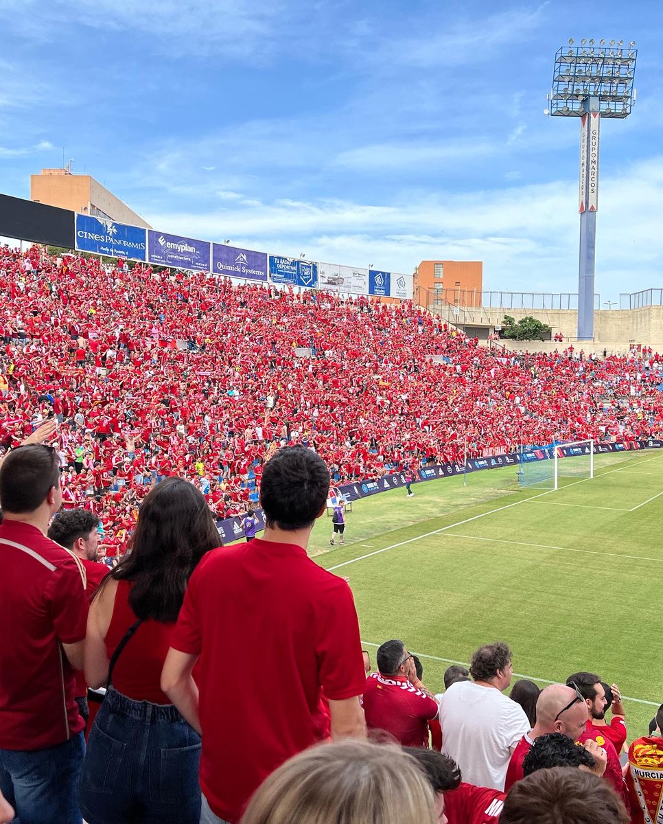 Globalprotecc's tweet photo. ¡GRACIAS @realmurciacf_oficial! 

GRACIAS por devolvernos la ilusión, por competir y luchar hasta el último momento. 

Comenzamos nuestro patrocinio oficial con el equipo en situación delicada, pero mantuvimos la fe y creímos en este club, cuando muy pocos lo hacían. https://t.co/5asVUQO5cM