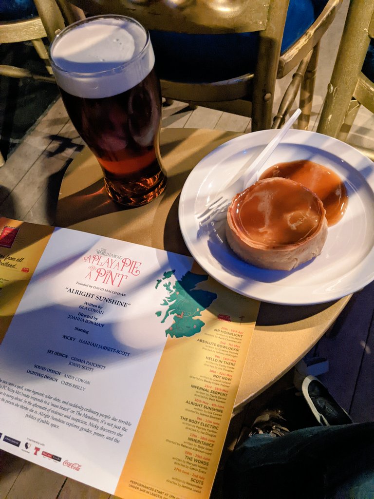 A winning combination! <a href="/PlayPiePint/">A Play, A Pie and A Pint</a> 
A really good play
Also, @hanjaysco 👍👮