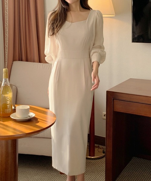 atelier_chan's tweet photo. ZOZOTOWNの人気ブランド「DAY CLOSET」をリサーチ！
骨ストさんは首が詰まっている、広がるワンピを着ると着ぶくれしやすいけど、こちらのワンピならスッキリ見えそう🙆首周りがあいていて、ウエストマークあり！

丈も長めなので脚のムチッと感が気になる方にもおすすめ🌼 https://t.co/GS0ssh8hgC