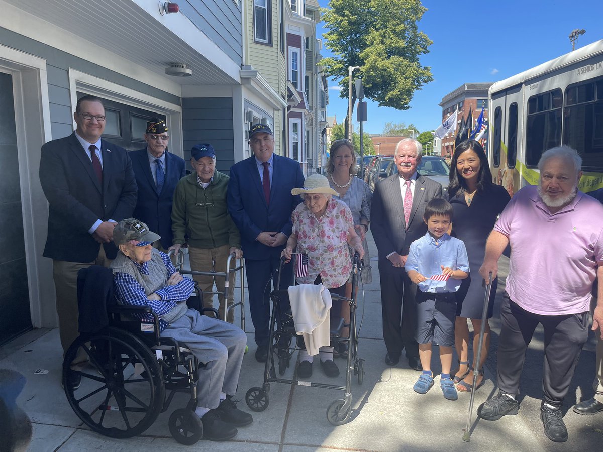 david_biele's tweet photo. Humbled to join neighbors &amp; colleagues at the @FitzyVFW561 #MemorialDay ceremony. 

Today &amp; everyday, let us honor &amp; remember those service members who made the ultimate sacrifice for our freedom &amp; pray for our Gold Star families whose lives are forever changed. 

Thank you. https://t.co/MMx4v4b2lS
