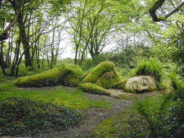gingerandarts's tweet photo. #ARTmay 
30. Mon mouvement artistique préféré...pas facile de choisir, j'aime beaucoup le Land Art (une tendance de l'art contemporain), utilisant le cadre et les matériaux de la nature https://t.co/sxuiwDHGJc