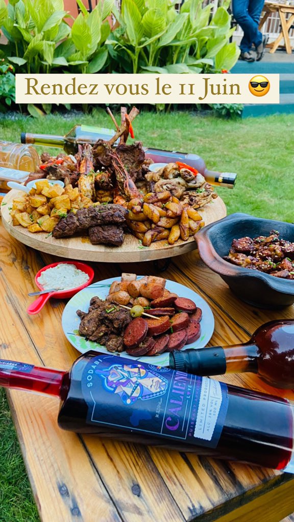 MaisonAhoe's tweet photo. En attendant le 11 Juin 🥃😎

#AfroperoLoading
.
.
.

 : 00228 70 07 47 20

#EnAttendantLe11Juin #Afropero #Comingsoon
#Afropero #africaliquors #madeinafrica #soiréeaperitive #loading #staytuned #lamaisondahoe https://t.co/6BCsS9AubL