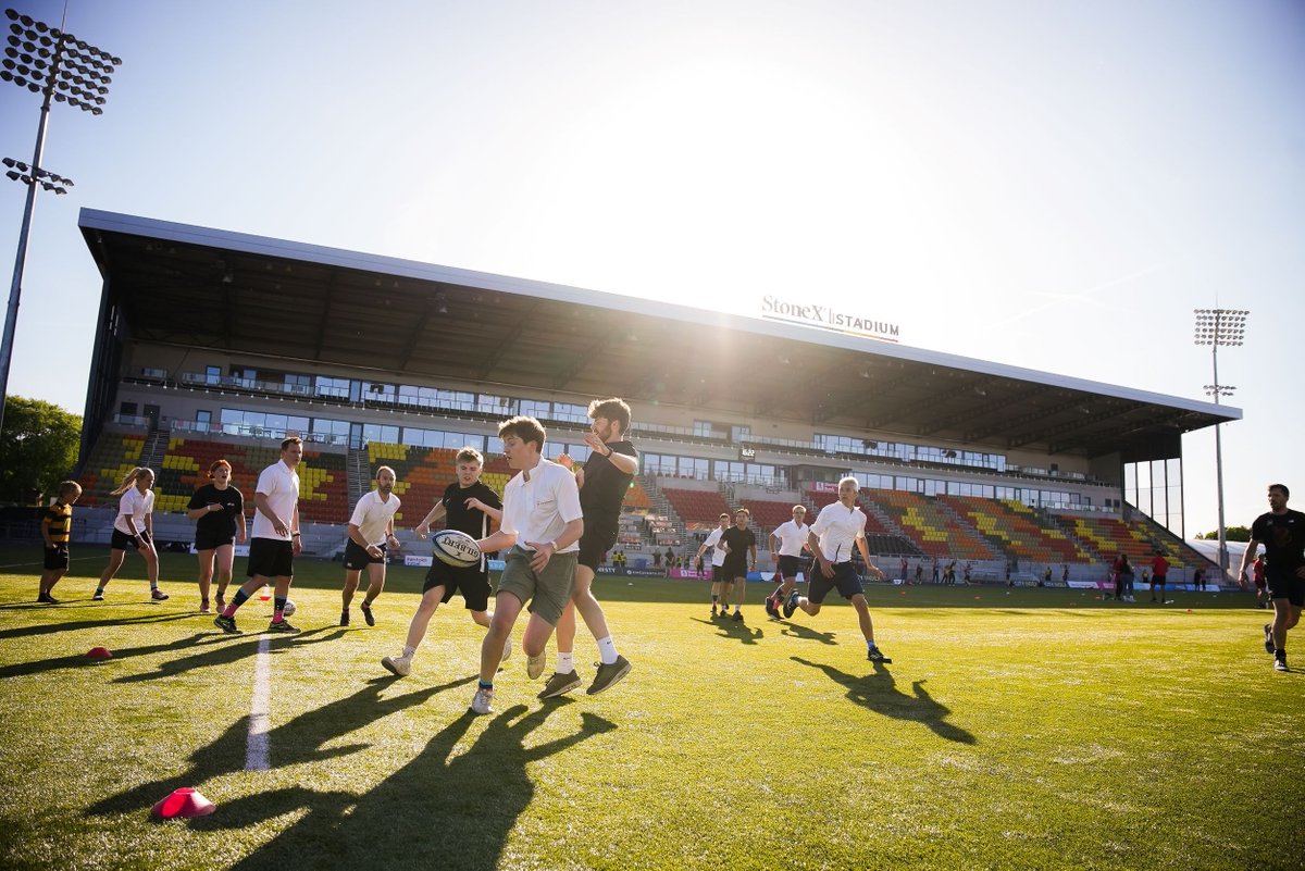 ShawbrookBank's tweet photo. Massive congrats to @SaracensFdn &amp; #EmpowerHer project participants for a great 'Your Legacy' touch rugby &amp; netball tournament 🙌 

Big thank you to teams @pollencap @slaughterandmay @GallagherGlobal @TeamspiritGroup @citypress @PwC_UK &amp; @SPFPrivClients 🏉🏐 #StrongerTogether https://t.co/yBLFxgC1A1