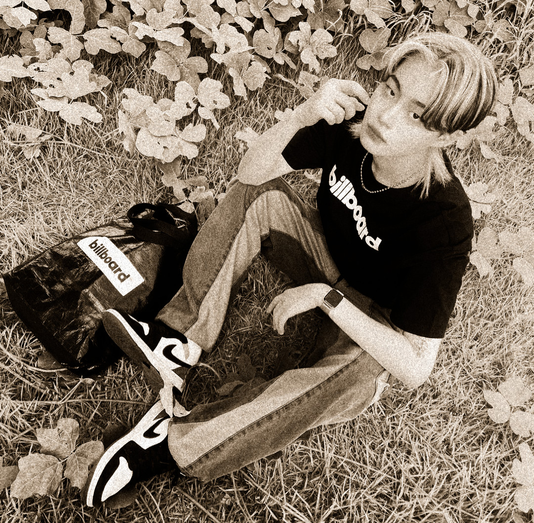 sentbysora's tweet image. Hey!

A bug landed on my hand and made it itchy because of my allergy, I'm so pissed. I bit my hand a lot and now it's all red. 😩
Also, I bit my cat on the butt cause he got a nice fat ass and he bit my cheek as revenge. 
Difficult day, but.. YEHET. 🥴

Love,
Sora.