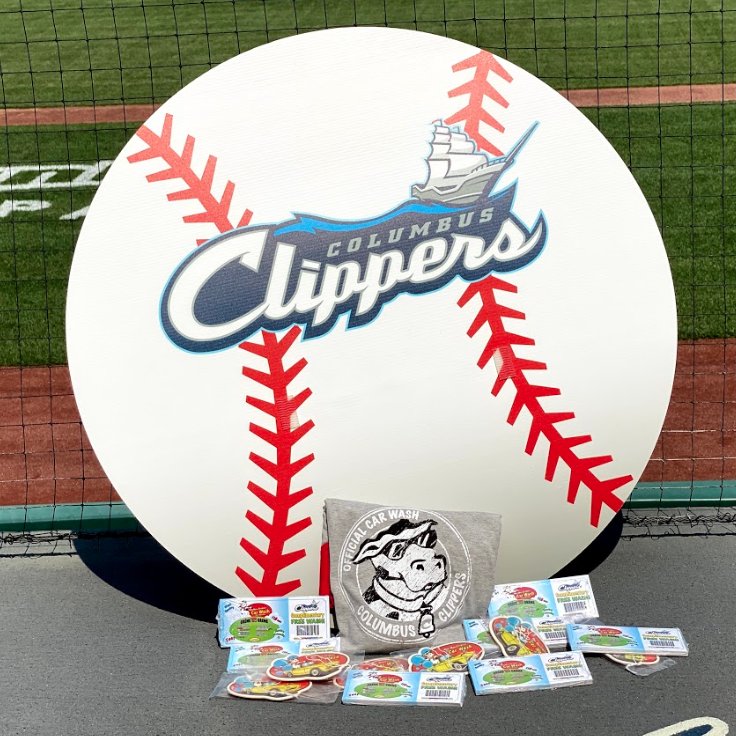 <a href="/moomoocarwash/">Moo Moo Car Wash</a> 🚨HERE WE GO!!!🚨

RETWEET this tweet for a chance to win this Moo Moo prize pack with: a t-shirt, 2 air fresheners, and 4 vouchers for a free Crème de la Crème VIP car wash!
 
1️⃣ winner announced at 2:00pm EST

#ThisShipRocks⚓| <a href="/moomoocarwash/">Moo Moo Car Wash</a>🐮

Rules: bit.ly/Mascot-Monday-…