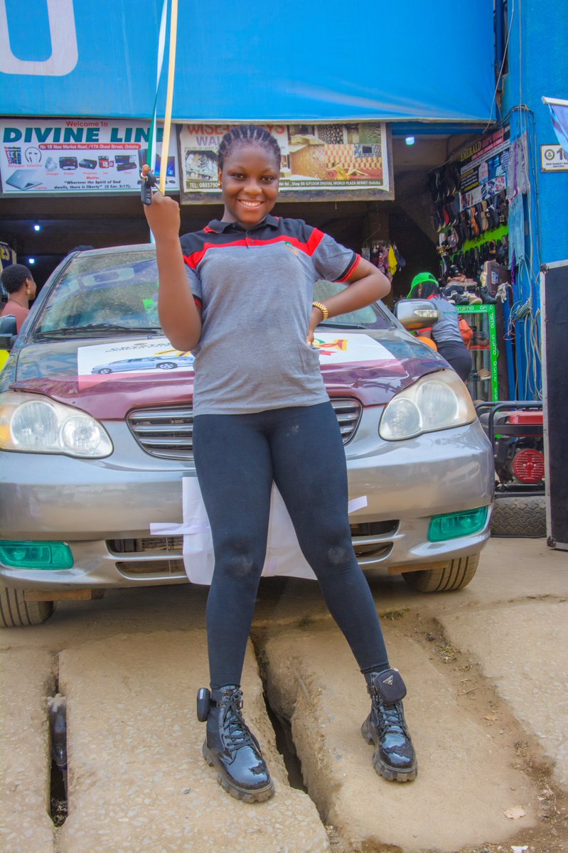 RealtorFaith2's tweet photo. Car Award Best Realtor of the year 2021 secured🥵🥵@Mega__living 
@Mega__living Na Odogwu Company😘😘talk and do https://t.co/sH1hXQhCh5