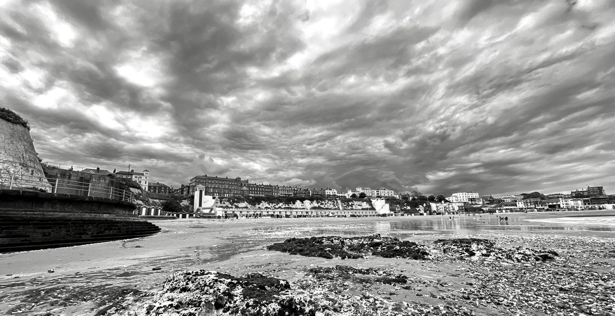 MarcSettle's tweet photo. Having a lovely time by the seaside, wish you were here.
#filmicfirstlight was my app of choice for this photo. https://t.co/lqsTmls4DP