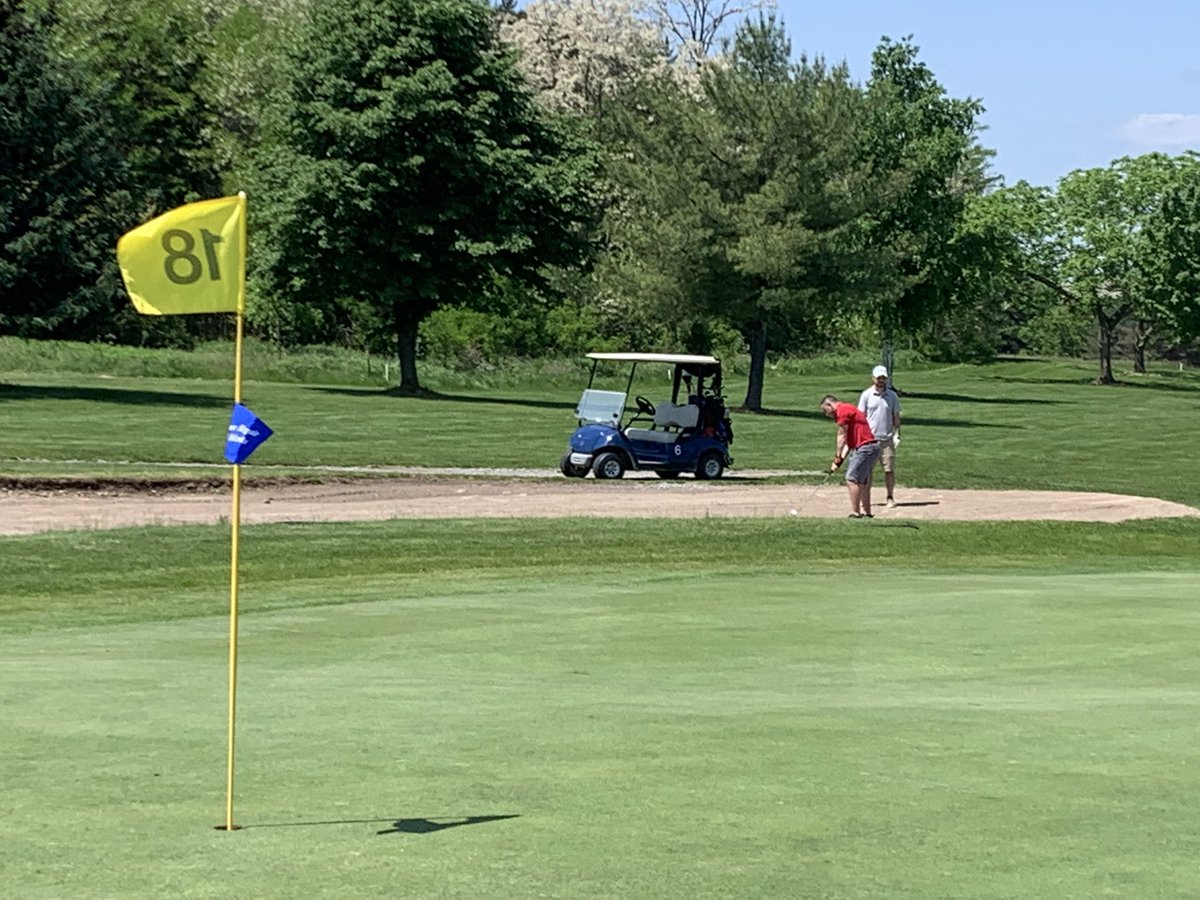 CoachLian8's tweet photo. Offense takes defense in a hotly contested match. Great way to close out the spring. @Brighton_FB Minicamp Night 1 tomorrow! Time to have some real fun! #Team88 #ThePack #OURlevel https://t.co/8xES0aA2EQ