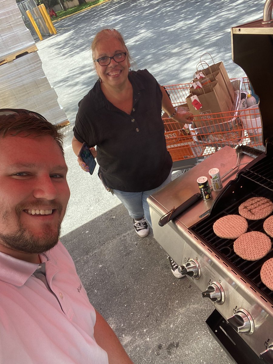 Grilling out at <a href="/hd0262/">The Home Depot 0262</a> for Memorial Day and remembering our Vets! Thanks to Dee for helping me BBQ for our associates!! <a href="/luisjoelm/">Luis Mendez</a> #BBQ #THD #Vets #MemorialDayWeekend  #HomeDepot