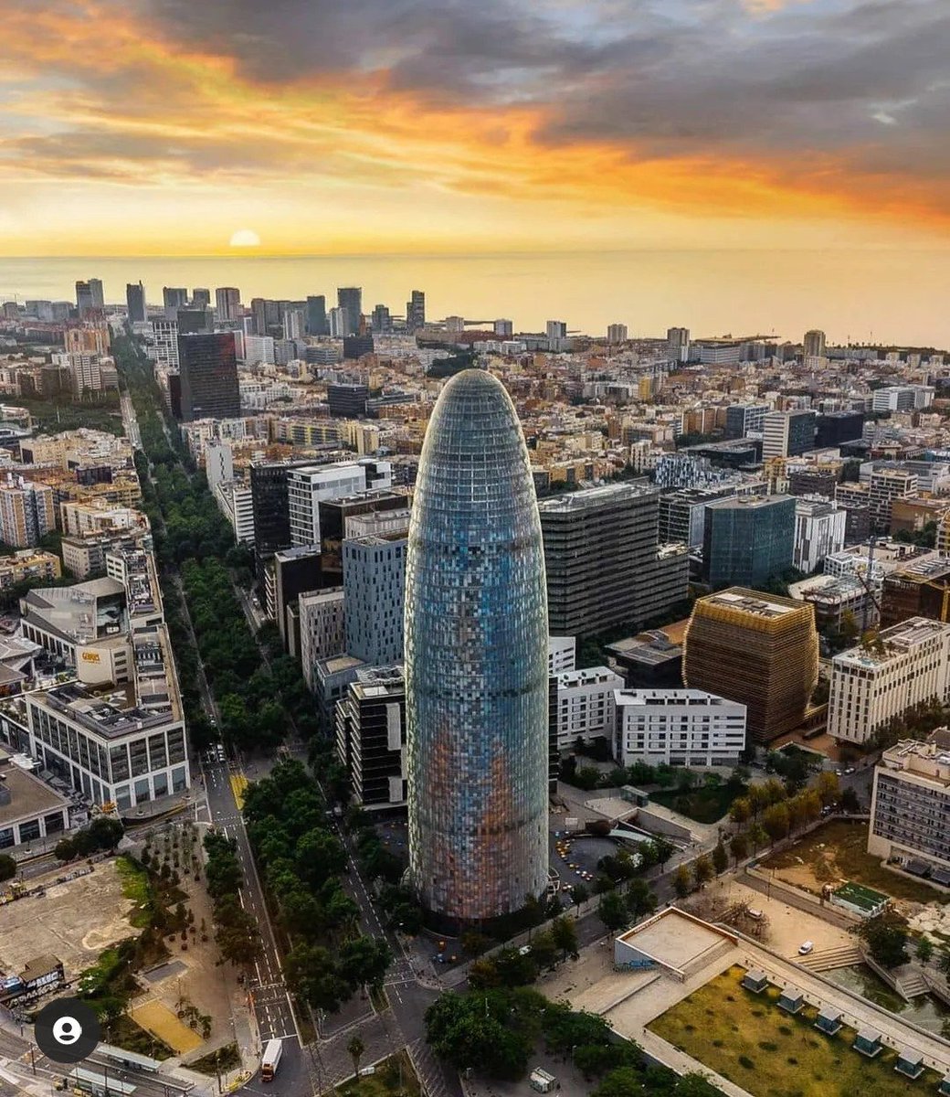 Twentytuhostel's tweet photo. Descubre el distrito más innovador y tecnológico de #Barcelona 🏙️
Todos somos @22networkbcn  ☄️
⠀⠀⠀⠀⠀⠀⠀⠀⠀
#Innovacion #Tecnologia #Ciencia #DistritoFinanciero 

https://t.co/6rrqoZCkt0 https://t.co/6typ7JOuCT