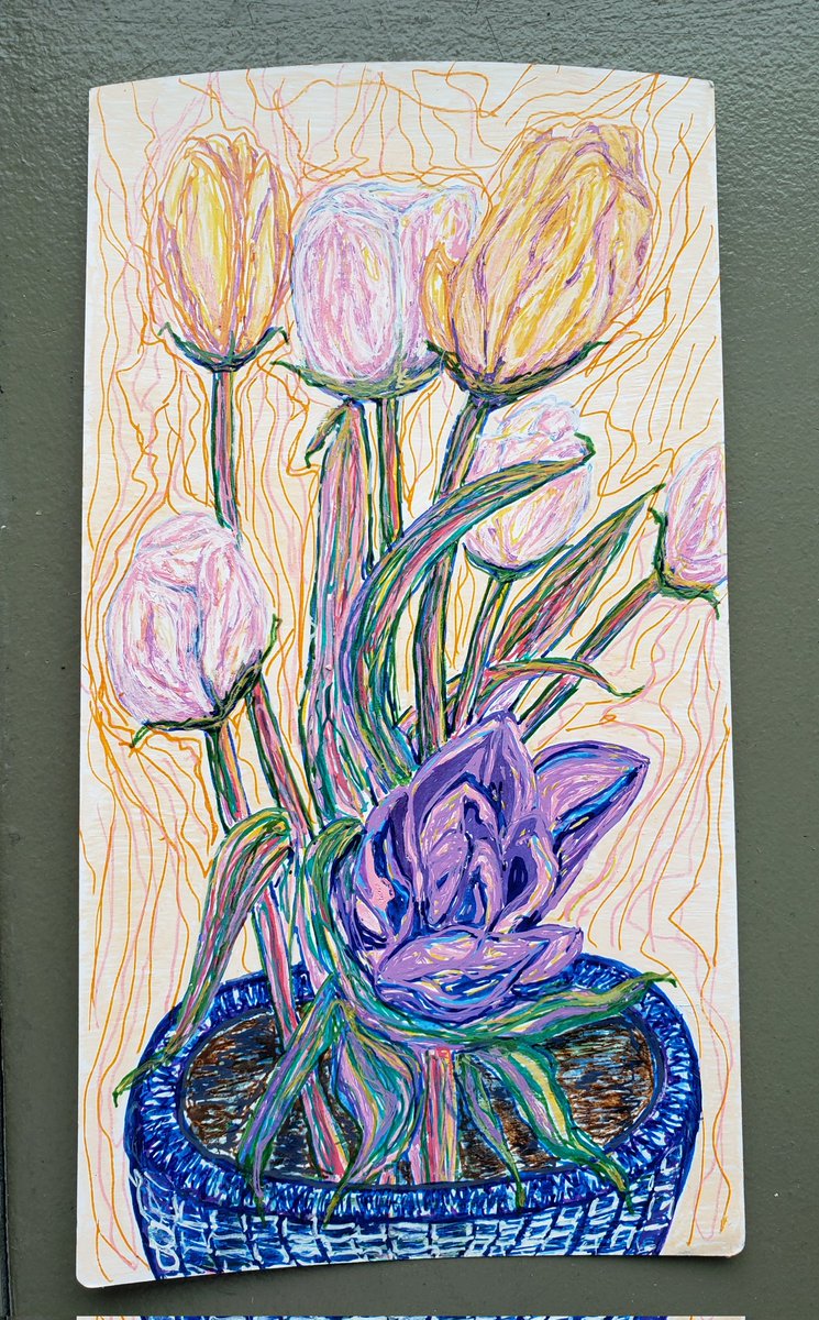 kmneufeldart's tweet photo. Lunchtime series #acrylicpainting #acrylicpens #brr #chillymonday #notmyusualbrushesorpaints #recycledpaper #tulips #doesntfeellikeSpring #colorful #flowers https://t.co/la1V8bDxJj