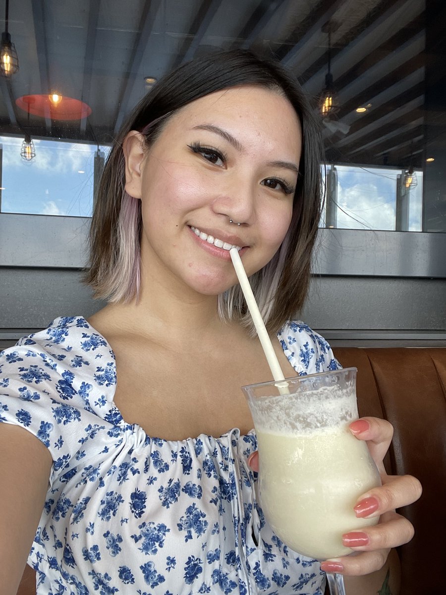 adri 💫 tweet media