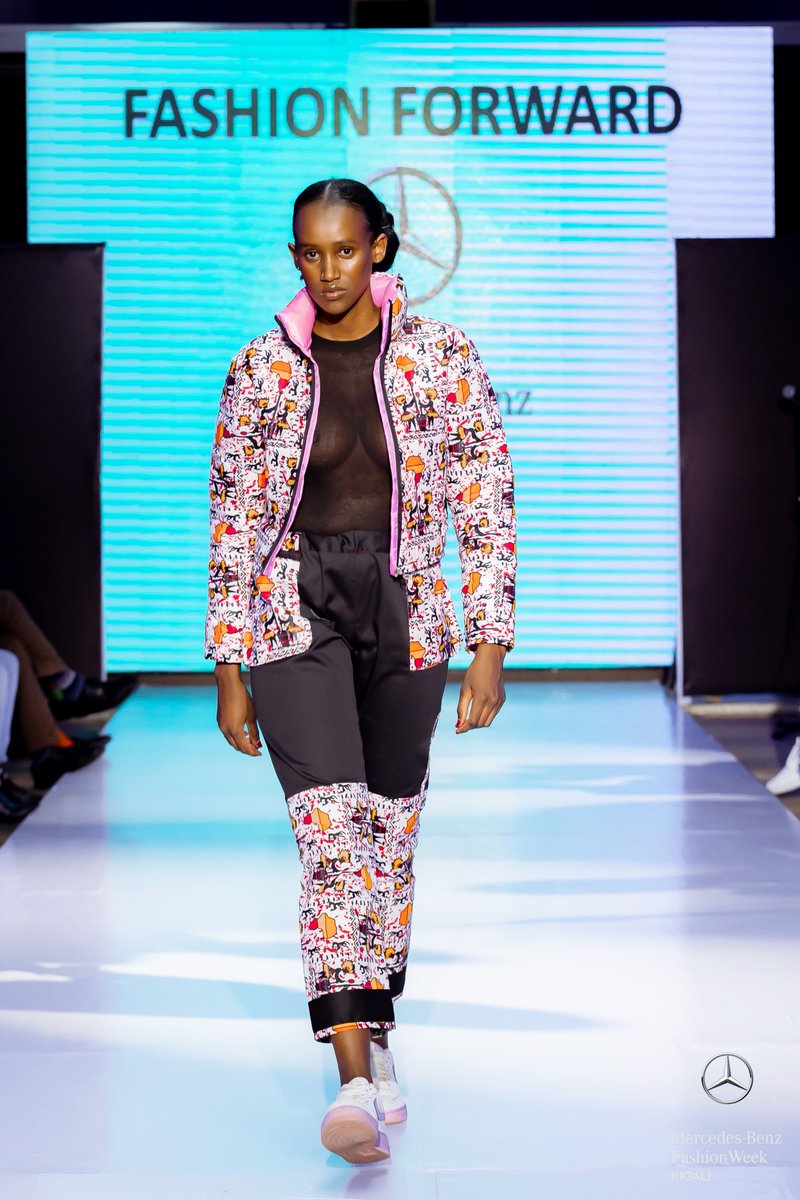 Music meets Fashion <a href="/mbfwkigali/">Mercedes-Benz Fashion Week Kigali</a>
Emerging Rwandan designers runway shows

Designer: @fashionforwardrw  
MakeUp Director: @nallahsangare 
MakeUp Artists: @trendy_shadow @thalissa_makeover 
Hairstylist: @gianiislayy 
📷: @MarlonMuhizi  <a href="/dave4tography/">Fotogarafe</a> <a href="/arseneftt/">Arsène</a>  
🎵<a href="/MikeKayihura/">Mike Kayihura</a>