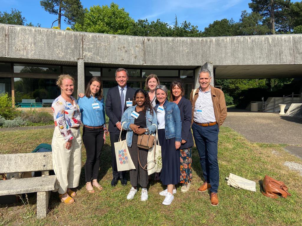 hopital_necker's tweet photo. Les équipes de l’  @hopital_necker @APHP sont arrivées au colloque annuel du Réseau Mère-enfant de la francophonie à Bordeaux, pour partager et présenter leurs méthodes de prise en charge innovantes des patients. https://t.co/zjq0QLTaEc
