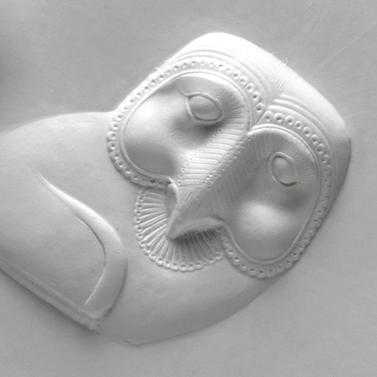 creanog's tweet photo. Bestiaire Créanog - Extrait n°2
Gaufrage à sec (gravure manuelle) mettant à l'honneur la chouette, dans un jeu de reliefs poussant à l'extrême les limites du papier.
#creanog #embossedpaper #paper #print #creanogparis #laurentnogues #art #papier https://t.co/ksj7Dml6H1