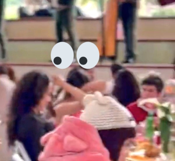 deSs68's tweet photo. @DnMetiche1 @RodrigoMM1996 Yo creo que es ella... https://t.co/FFafunrJm0