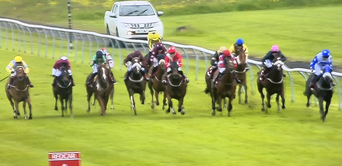 amajox's tweet photo. Congrats @amajox @dannimooney1990 #FirstWinner WINS @Redcarracing #Dirchill #DavidThompson #14ran #daytoremember #topjock 👏👏👏 https://t.co/NbgelDTgHr