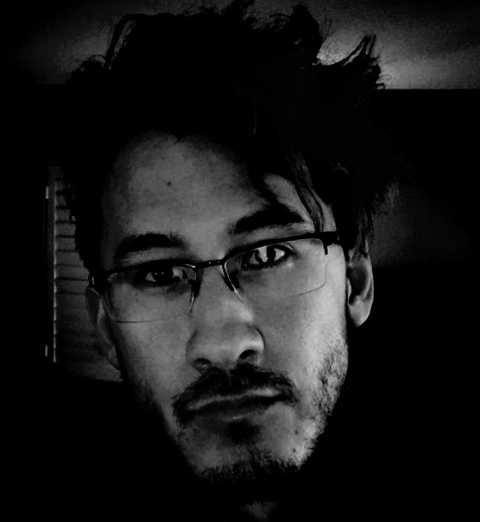 incorrectplier's tweet photo. @BigManArtReal hello god just called to ask for your mortal vessel back. he doesnt think you deserve yours after that reply. thank you. https://t.co/uR3dq2tpvR