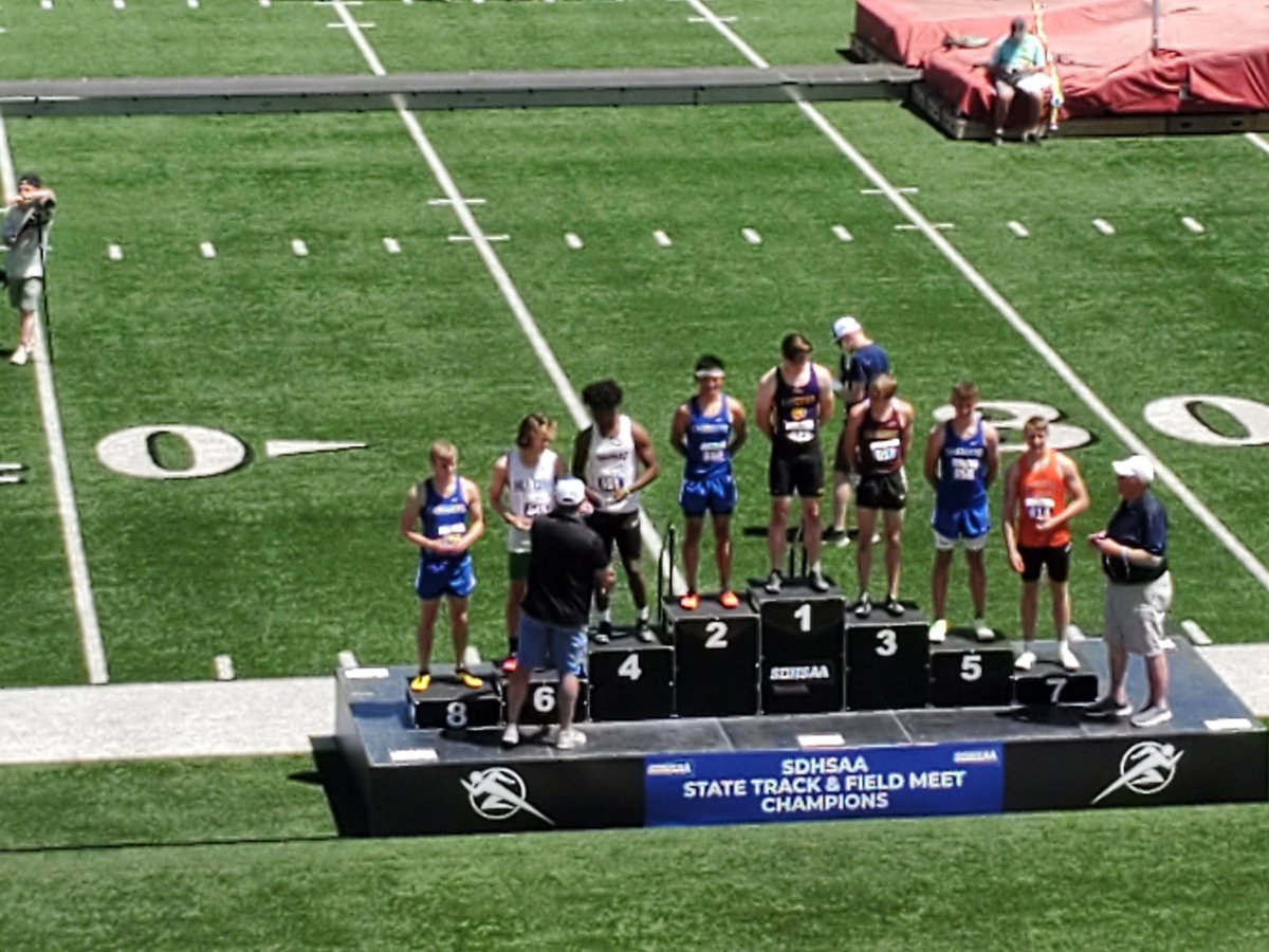 ChristionYvette's tweet photo. Great Job this weekend Steven Christion @s13v6n !!! @nwcraiders @NWCTRACK https://t.co/mc3hhuAk3q
