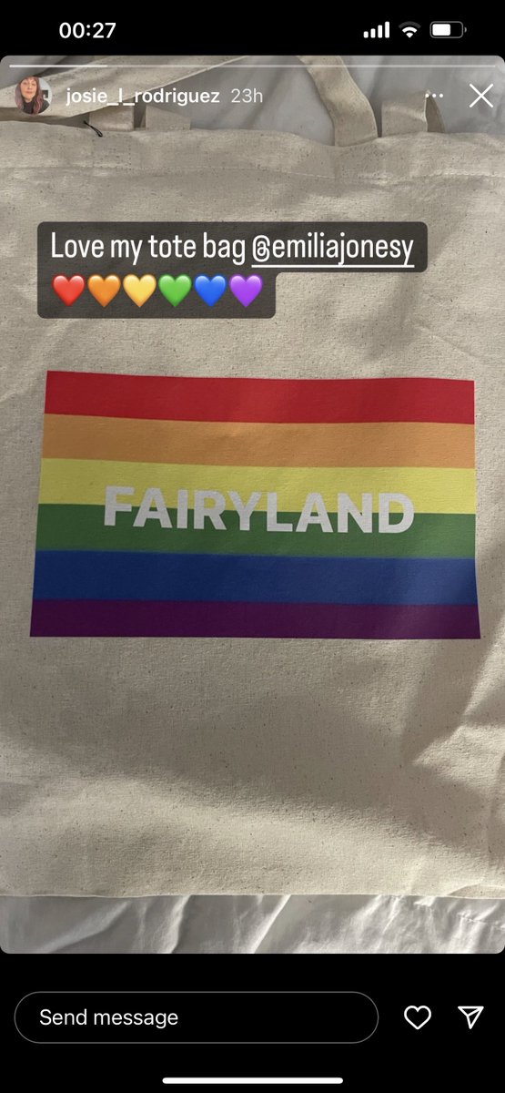ocicattt's tweet photo. 27May2022
@emiliajonesy WRAPPED FILMING
for #Fairyland
🎬Dir: AndrewDurham
Producer: @greglauritano IG announced.
#SofiaCoppola
Actor/ actress posted on the wrap
📸are public (NO insider news)
@whosbritt IG at MotelCapri
@josie_l_rodriguez IG
.
👇EXPAND for Background story👇 https://t.co/ksyrR795lC
