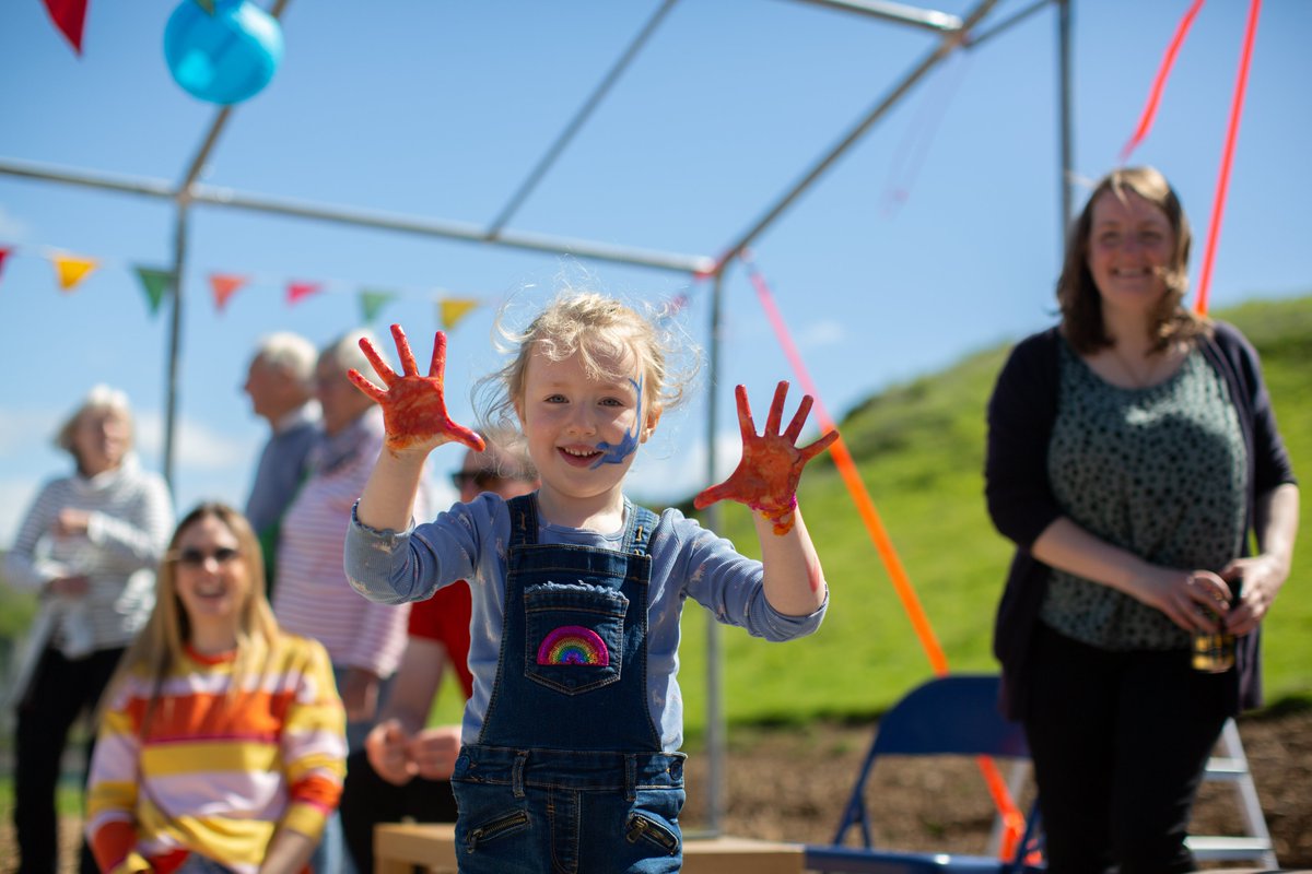IKDT16's tweet photo. A super Family Fun Day on Saturday! Islanders, their family &amp; friends loved the bouncy castle, rodeo bull, mural project and music from the new Oban Drumming group, DJ David and the Etive Ceilidh Band! Huge thanks to @TNLComFund for support https://t.co/fhmTqVV0yE