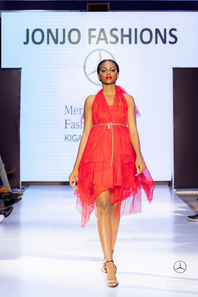 Music meets Fashion <a href="/mbfwkigali/">Mercedes-Benz Fashion Week Kigali</a>
Representing #Uganda 

Designer: <a href="/Jonjofashion/">Jonjo’s. 🇺🇬</a>  
MakeUp Director: @nallahsangare 
MakeUp Artists: @trendy_shadow @thalissa_makeover 
Hairstylist: @gianiislayy 
📷: @MarlonMuhizi  <a href="/dave4tography/">Fotogarafe</a> <a href="/arseneftt/">Arsène</a>  
🎵@TopherMuneza