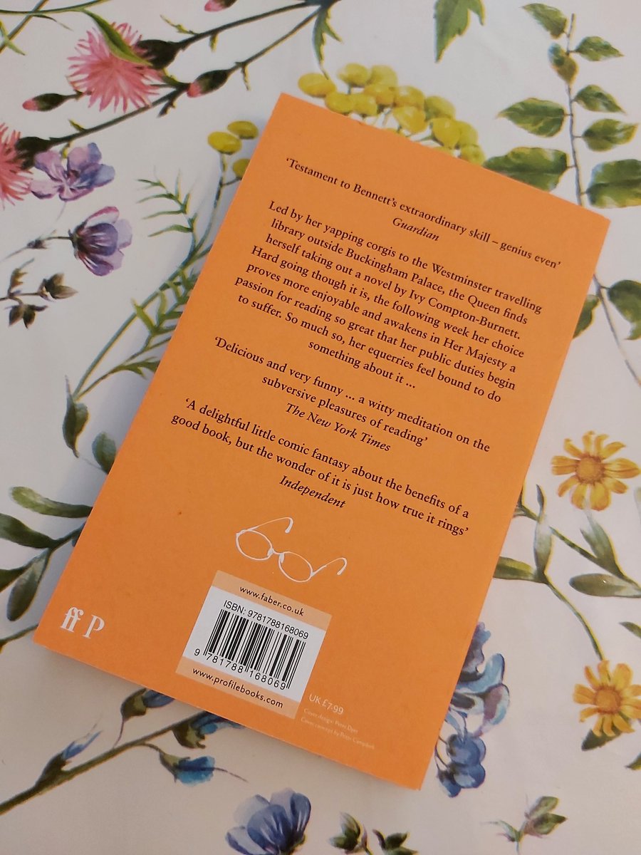 judefire33's tweet photo. Thank you to @ProfileBooks for my copy of #TheUncommonReader by @The_AlanBennett ... my first ever book by him and having read the first chapter I know I will love it! #SoGrateful ❤🍗❤ https://t.co/RRv1DnJFeg