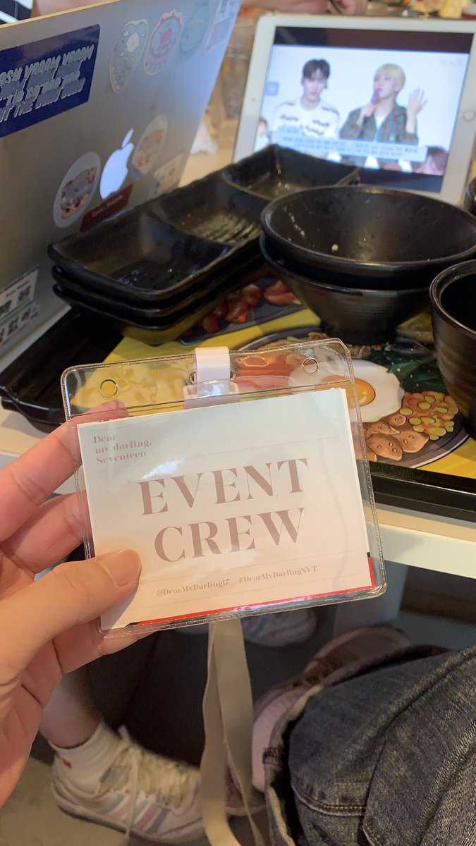DearMyDarling17's tweet photo. 𝟐 𝐃𝐚𝐲 𝐀𝐟𝐭𝐞𝐫 𝐄𝐯𝐞𝐧𝐭
We received some feedbacks from the Cafe.
Thank you for your coming and your support to us 🥹🫶🏻
We will try our best to do better !

P/S: First &amp; Last Meal of the Day around 5pm. We had our meal while watch comeback show , they are just HOT 🥵 https://t.co/2gAHb5wt3w