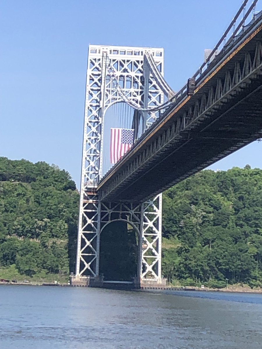 Remembering the men and women who gave their lives for our freedom. #MemorialDay