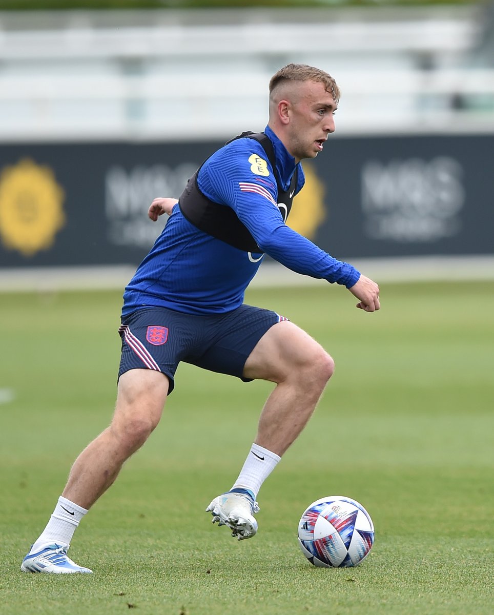 England's tweet photo. First #ThreeLions training session. 💪 https://t.co/7rE4lIjcjF