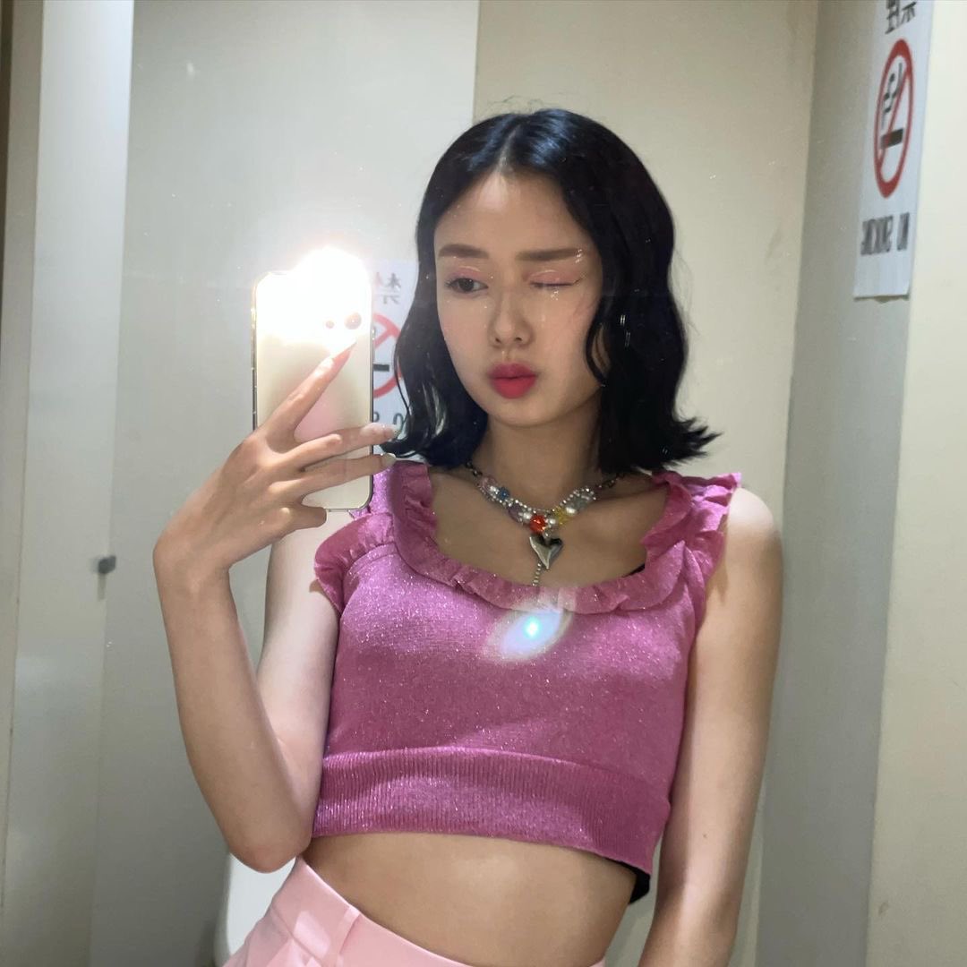 KimDoahBrasil's tweet photo. 📷| #INSTA | [29.05.22] Atualização da Doah no seu Instagram pessoal (@/lcirndxah)

“Eu realmente gostei do palco hoje. Por favor, aguarde a próxima etapa também. Obrigado por nos amar tanto. vcs são os melhores xoxo ”

#DOAH #KIMDOAH #도아 #김도아 #キムドア #FANATICS #파나틱스 https://t.co/PL2iIfOBs1