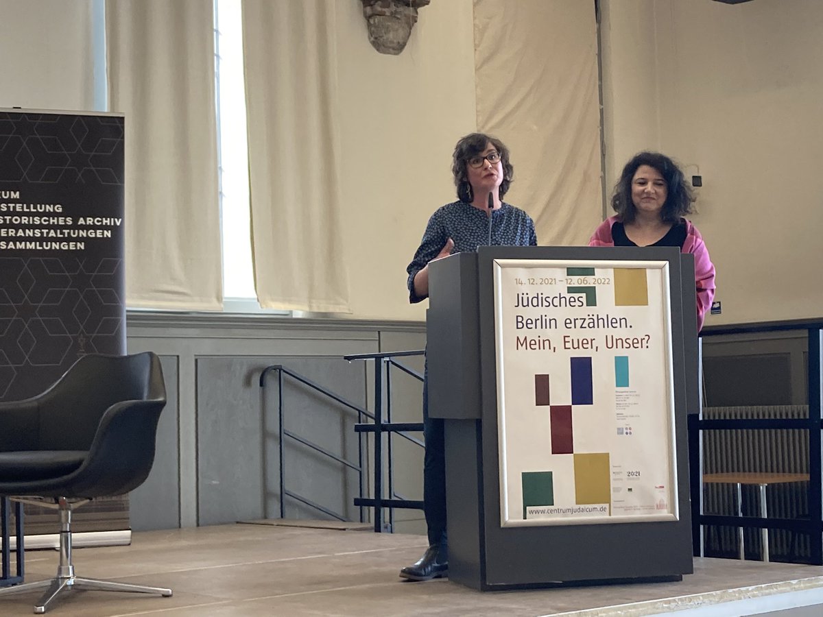 SylviaLoehrmann's tweet photo. Spannende Diskussion zur Erinnerungskultur im Rahmen von @2021JLID in @NeueSynagogeBLN mit vielen Beteiligten @ZentralratJuden @DKRKultur @AVIVABerlin @iki_integration @viadrina @olaf_zimmermann @klauslederer @BMI_Bund - freue mich, dabei zu sein. @YadVashemDE @AndreiKovacs_ https://t.co/DYnCxLDpUY