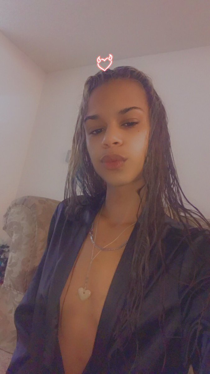 ArienayedO's tweet image. 😋😋🥴