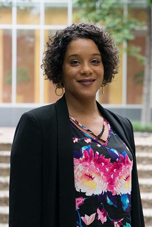 RutgersCommInfo's tweet photo. Today @icahdq #RUSCI #COM Asst. Prof. Shawnika Hull chairs the “Advances in Risk Communication” panel & discusses, “Experiencing Heightened HIV Risk: Implications for Multi-Level Communication Intervention” #ica_hc https://t.co/QgwxBXFPDY