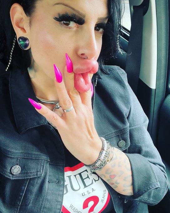 I like it💋 #lips #crazygirl #longnails #longlashes #happy #moments #lifestyle #lifemoments #unbezahltewerbung<a href="/tag/lips"class="tags">#lips</a><a href="/tag/crazygirl"class="tags">#crazygirl</a><a href="/tag/longnails"class="tags">#longnails</a><a href="/tag/longlashes"class="tags">#longlashes</a><a href="/tag/lifestyle"class="tags"><span>#lifestyle</span></a><a href="/tag/happy"class="tags"><span>#happy</span></a><a href="/tag/moments"class="tags"><span>#moments</span></a><a href="/tag/lifemoments"class="tags"><span>#lifemoments</span></a><a href="/tag/unbe"class="tags"><span>#unbe</span></a>