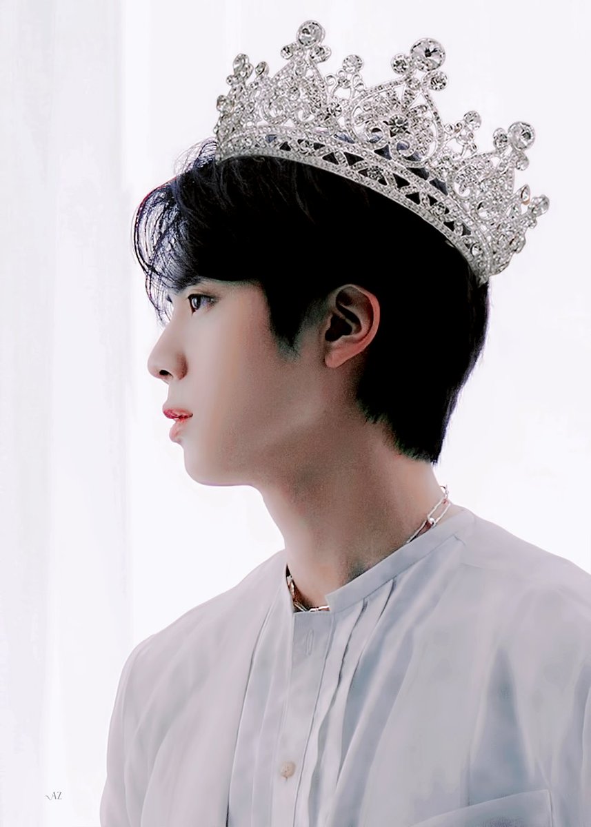 yomyom0303's tweet image. 아세상에 무릎꿇어야함지금