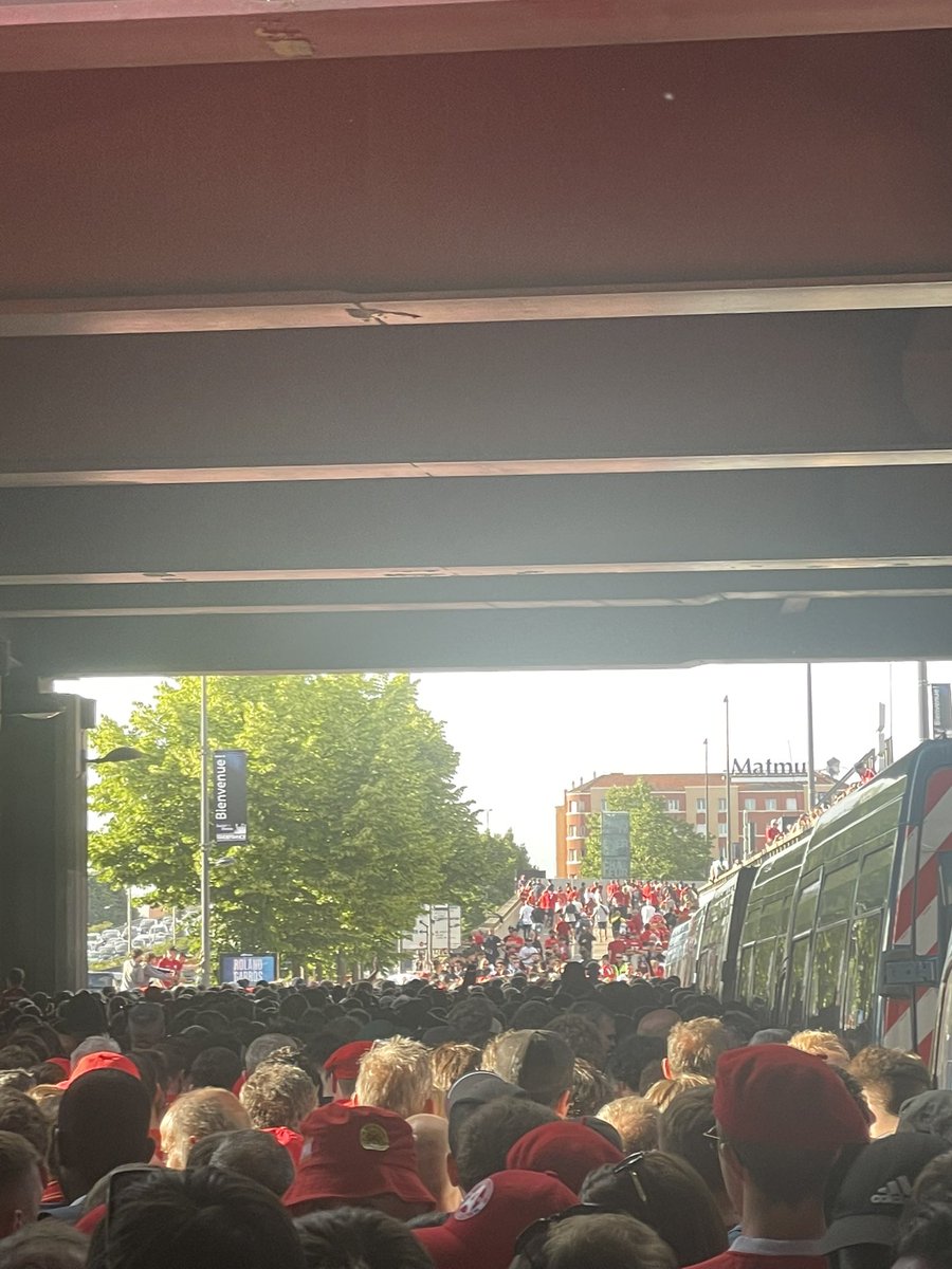 PyroScouse's tweet photo. What we witnessed on Saturday at the Stade de France was a near miss. This could of easily swung the way of fatalities. This is not an over exaggeration. The awareness of Liverpool fans NOT to push is what stopped this being worse than it was. https://t.co/r2XInKYF2G