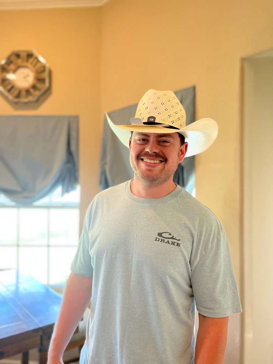 RoddyXCIV's tweet photo. Should've been a cowboy https://t.co/JZ5nUKSZoc