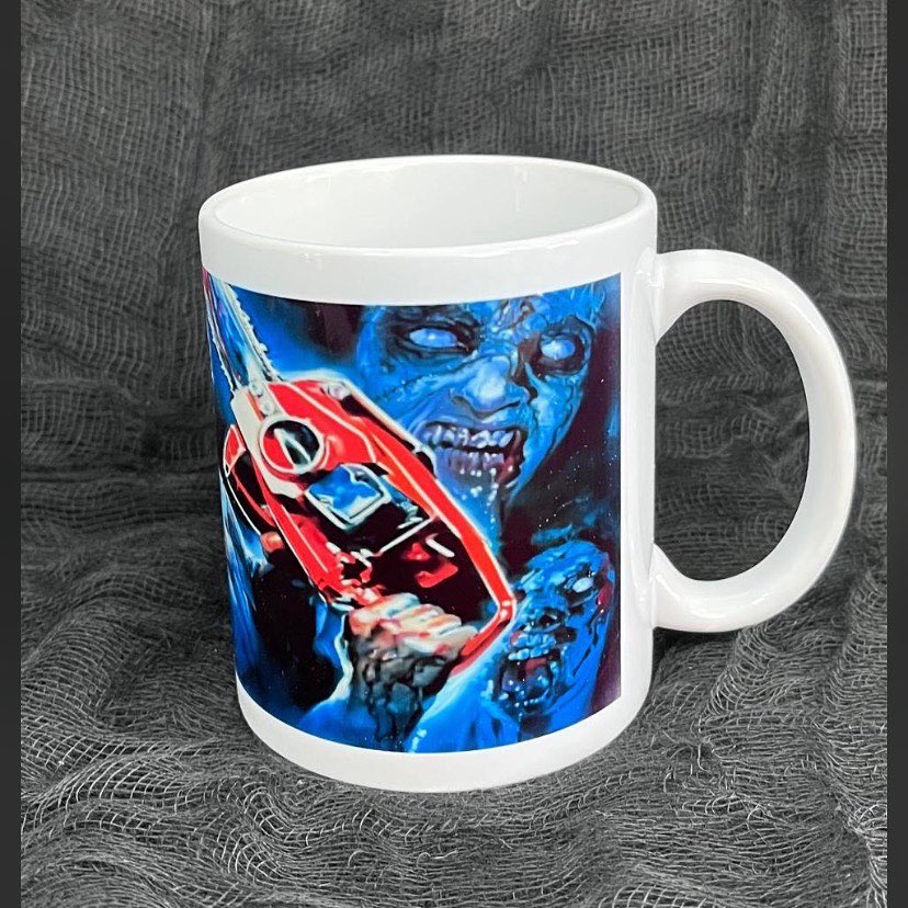 MaticSpace's tweet photo. Love this French Poster . Stunning artwork 
Evil Dead (1981)
#horror #HorrorFamily #Evildead #HorrorMovies https://t.co/tGaInsBJi8
