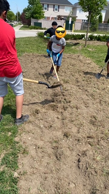 Ms. Rose tweet media