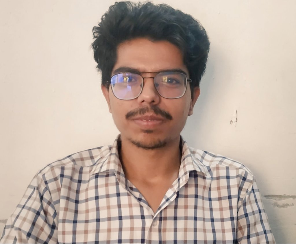 तहसील सदर गोरखपुर में लेखपाल पद पर कार्यरत केदारनाथ शुक्ला को यूपीएससी 2021 में चयनित होने पर राजस्व परिवार की तरफ से हार्दिक शुभकामनाएं।