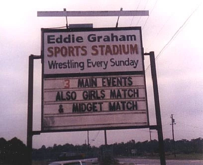 Wrestle40's tweet photo. ๐ด Butch Reed defeated Dory Funk Jr. in a Texas death match on a Championship Wrestling from Florida show tonight at the Eddie Graham Sports Stadium in Orlando, FL. #OnThisDay
Barry Windham & @Killerbee1B defeated David & Kerry Von Erich. + 4 other bouts. #CWF #NWAFlorida https://t.co/QNGyhahpBI