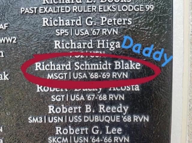 k_dreesy's tweet photo. Thank you to those who have so selflessly made the ultimate sacrifice 🇺🇸🦅💙 #memorialday beautiful annual event at the Arcadia Vietnam War Monument, where Dad’s name is displayed among other heroes 🙏🏼😇#trueheroes #arcadiavietnamwarmonument #arcadiacountypark #armybrat https://t.co/jSJuM9H3Ia