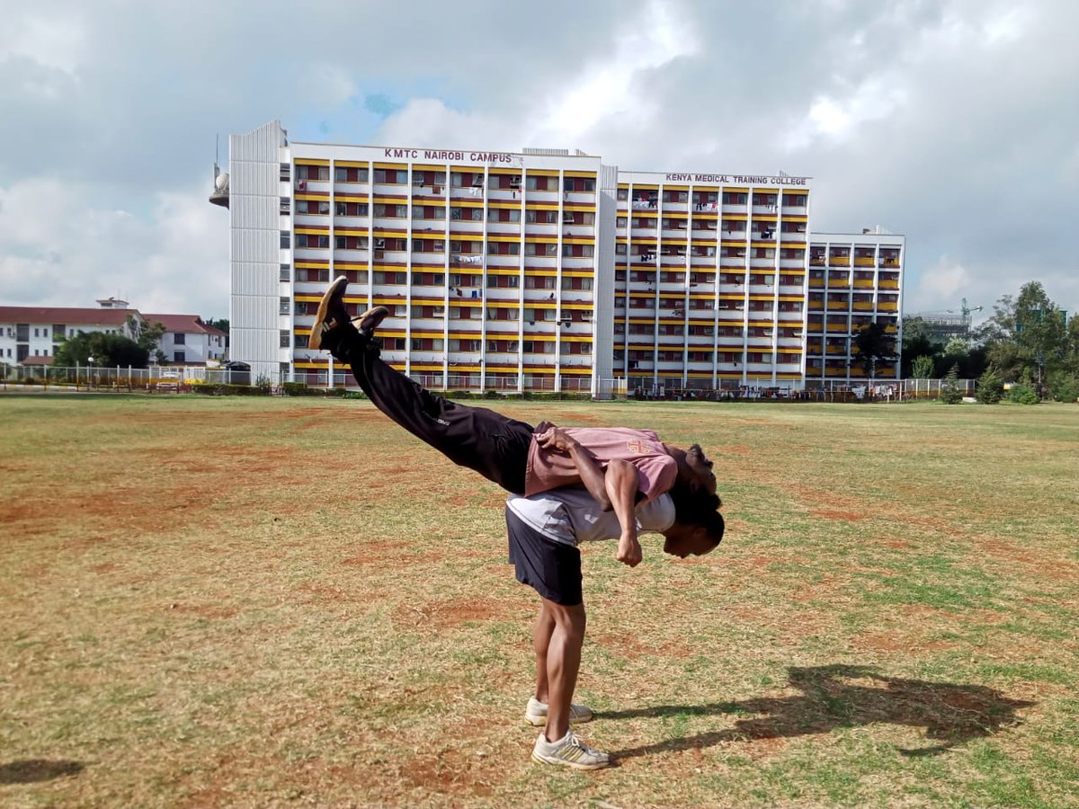 AMSUNrunning's tweet photo. "get my back and I get yours.. LEAVE NO MEDIC BEHIND!" π π
tell us of a time in the past when your friends didn't leave you behind, & stand a chance to win a free LNMB T-shirt! π #LeaveNoMedicBehind #MedicsRun https://t.co/tw7xTr8S8G