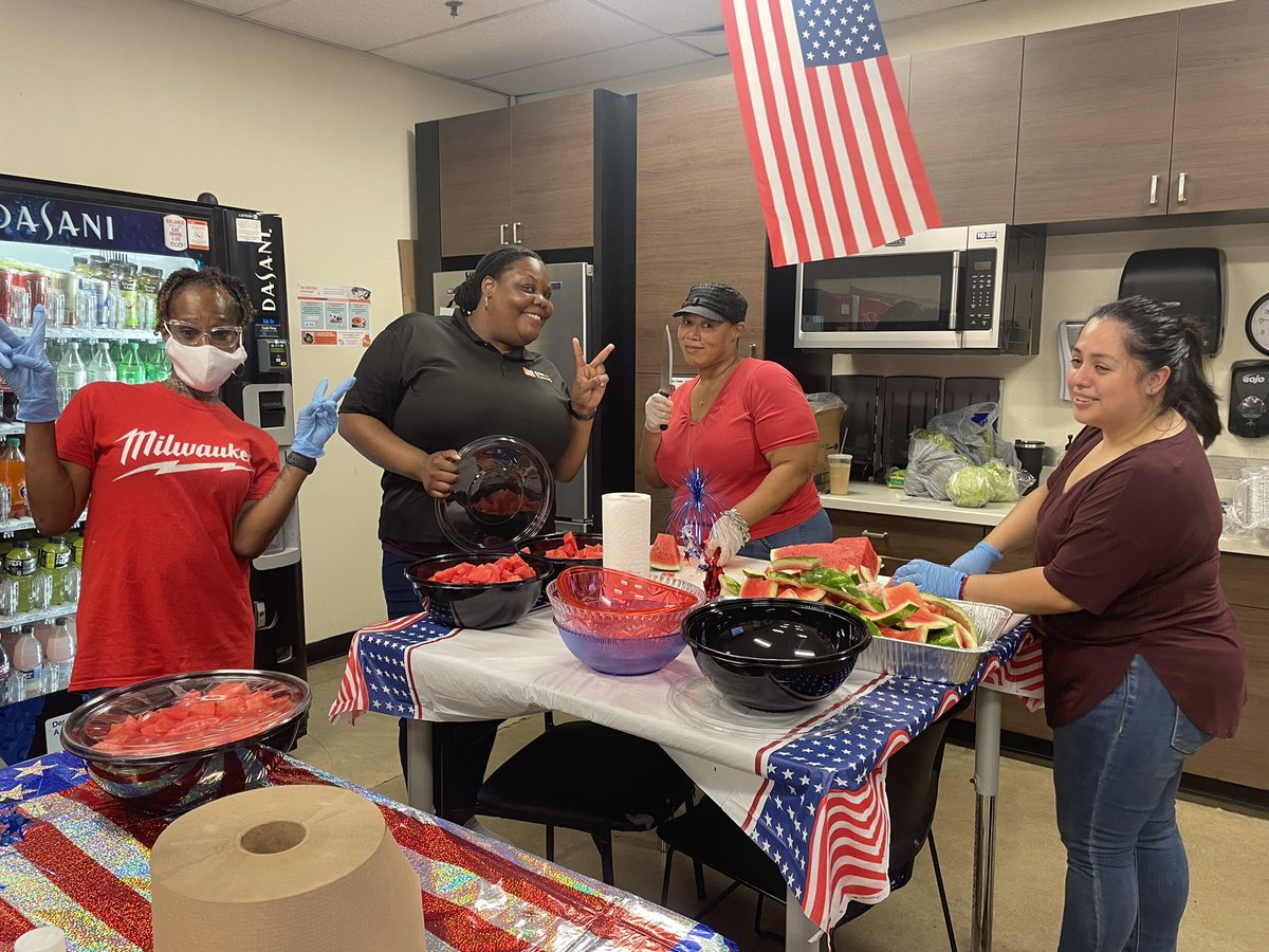 Memorial Day Celebration to the fullest!!! 🎉🎉🎉❤️❤️❤️ I work with the best family . #WestburySquareStrong